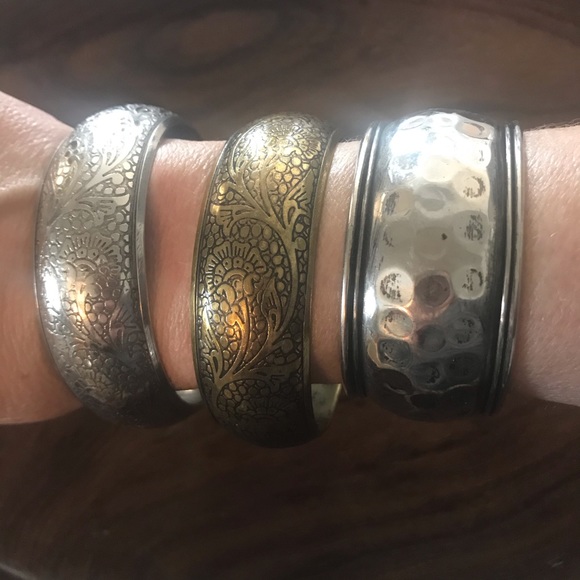 (3) Beautiful Bracelets Metal - Picture 8 of 8